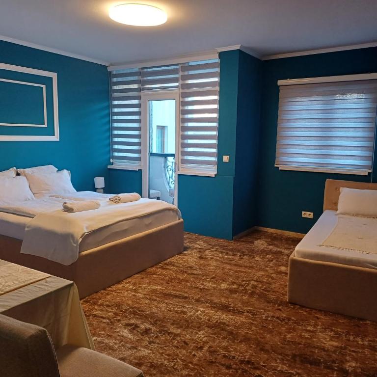 Villa Anri - Quadruple Room - 2
