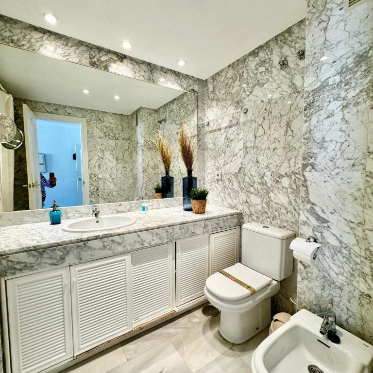 Seaside Oasis with Mountain Views - EaW Homes - Apartamento de 2 dormitorios - 31