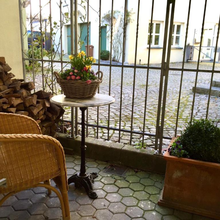 Ferienapartment Eva - gemütlich und zentral auf der historischen Insel Lindau - Apartment with Terrace - 10
