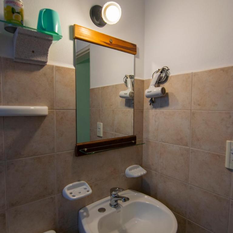 El Viejo Algarrobo - Hosteria Serrana - Habitación Doble con vistas al jardín - 1 o 2 camas - 16