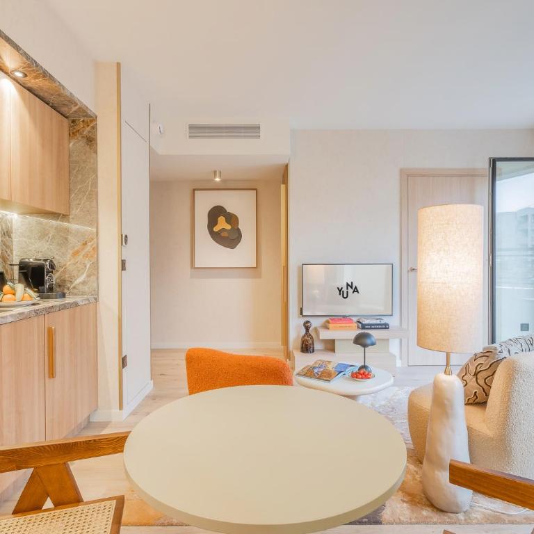 Yuna Porte-Maillot - ApartHotel - Appartement 1 Chambre Deluxe avec Balcon - 35 m² - 5