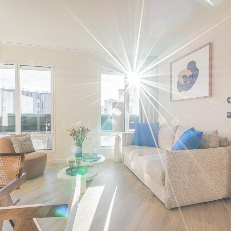 Yuna Porte-Maillot - ApartHotel - Appartement Premium 1 Chambre - 35 m² - 12