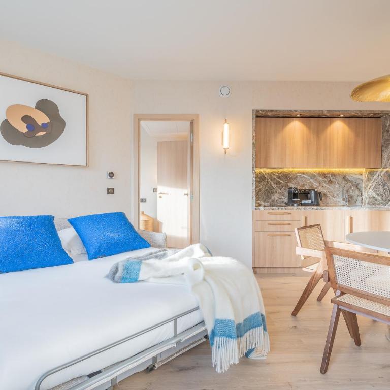 Yuna Porte-Maillot - ApartHotel - Appartement Premium 1 Chambre - 35 m² - 7