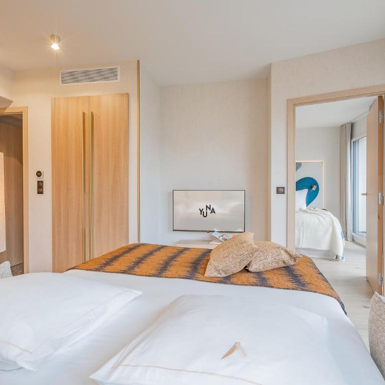 Yuna Porte-Maillot - ApartHotel - Appartement Premium 1 Chambre avec Balcon - 35 m² - 8