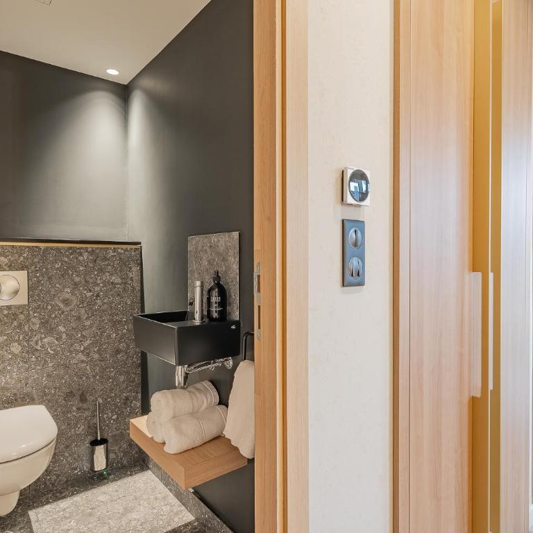 Yuna Porte-Maillot - ApartHotel - Appartement 1 Chambre Deluxe - 35 m² - 18