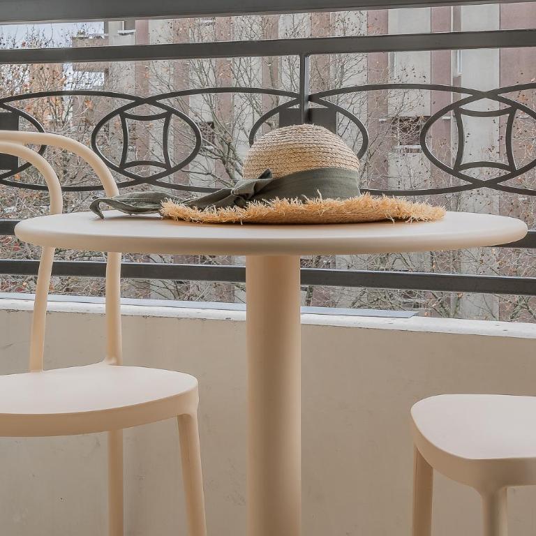 Yuna Porte-Maillot - ApartHotel - Appartement Premium 1 Chambre avec Balcon - 35 m² - 10
