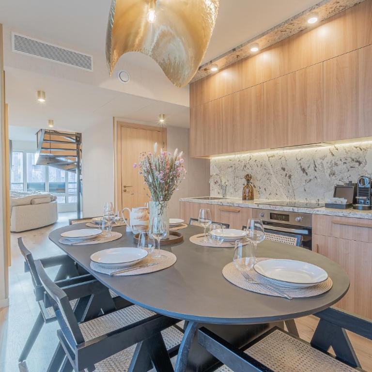 Yuna Porte-Maillot - ApartHotel - Appartement Premium 2 Chambres en Duplex avec Terrasse - 85 m² - 8