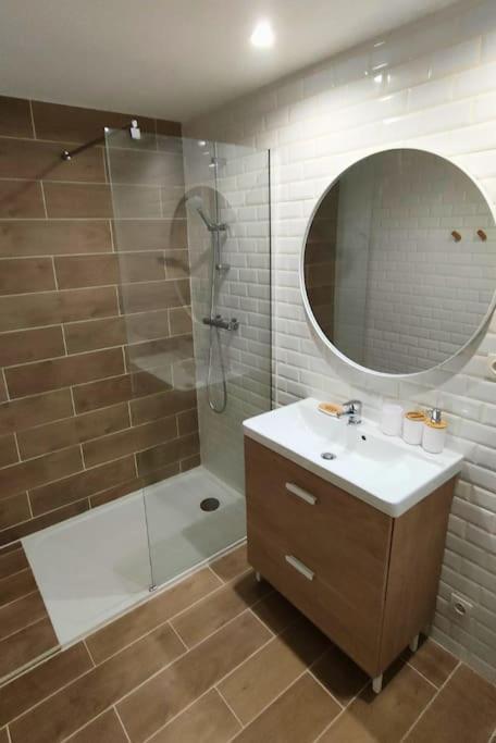 Appartement au cœur du village, climatisé avec extérieur - Apartamento de 1 dormitorio - 10
