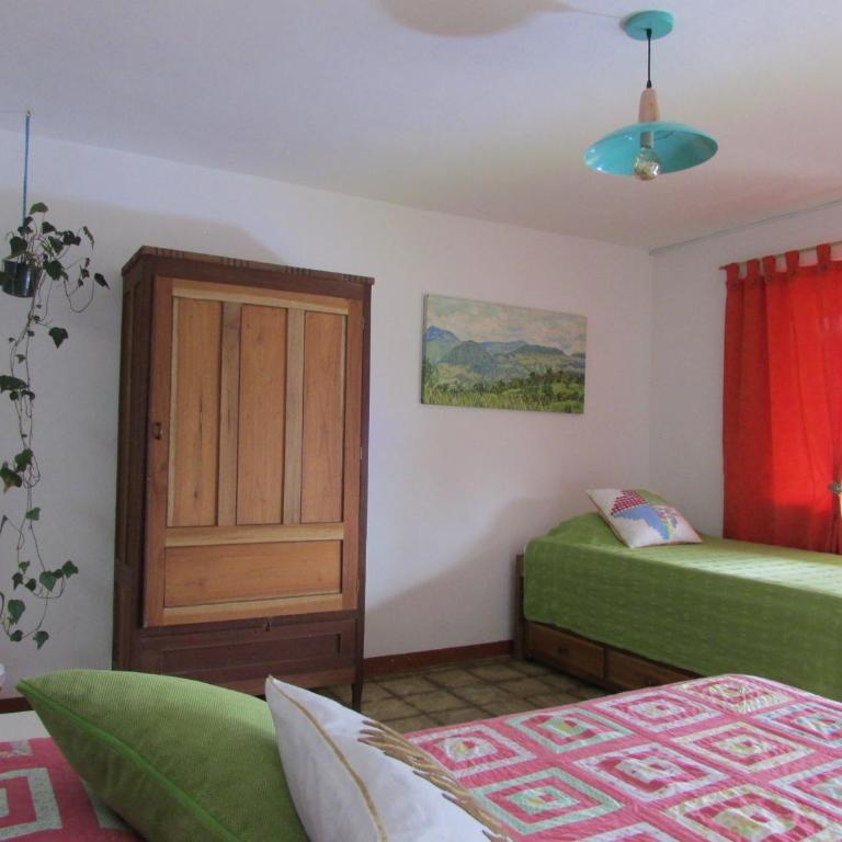 Alojamiento Rural Jardín Consentido - Habitación Familiar con baño privado - 5
