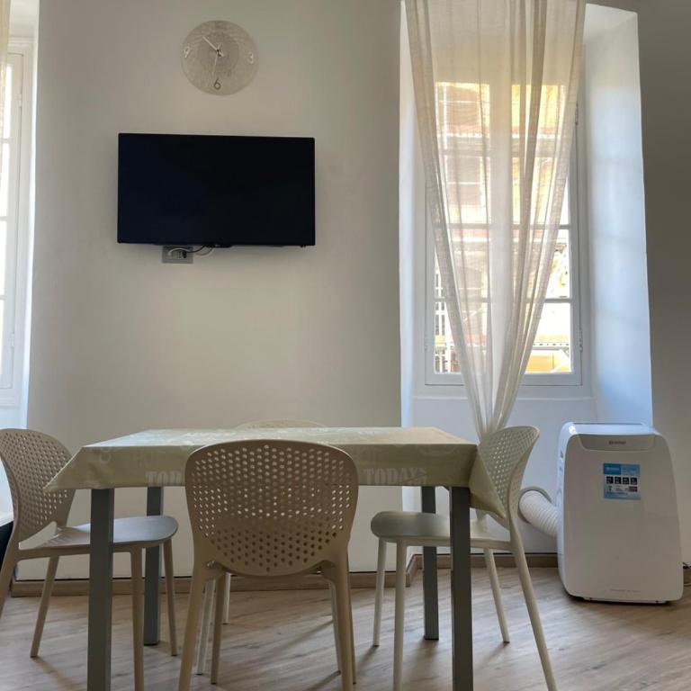 Civico 10 - Appartamento con 2 Camere da Letto - 6