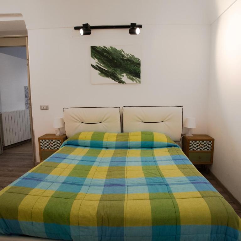 Civico 10 - Appartamento con 2 Camere da Letto - 30