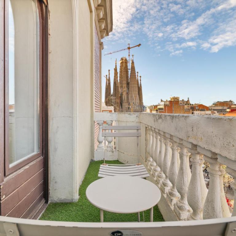 Suite Home Sagrada Familia - Apartment with Balcony with Sagrada Familia View - 31