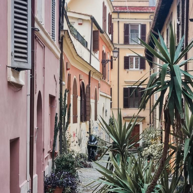 Colosseum Historic Apartment - 17th Century Building - Appartamento con 1 Camera da Letto - 56