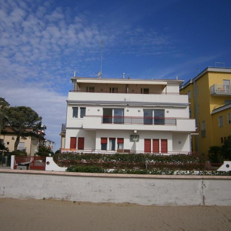 Villa Nave Trilocale con Terrazza Frontemare - Agenzia Cocal - Appartamento con Vista Mare - 12