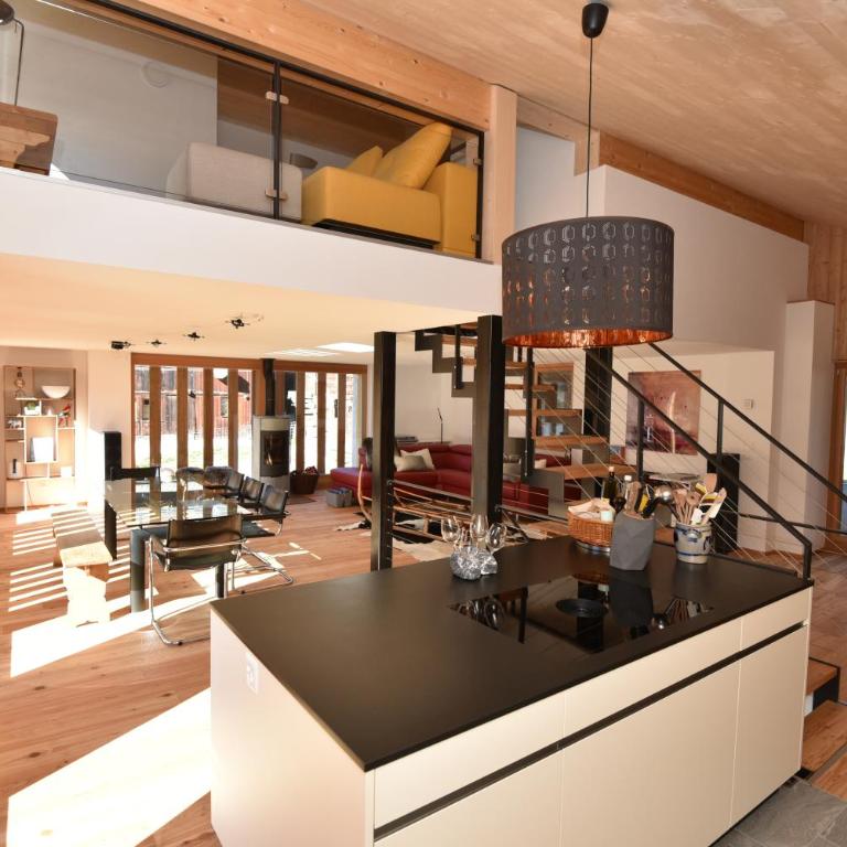 Fantastic renovated Chalet in the heart of Alps - Chalet - 4