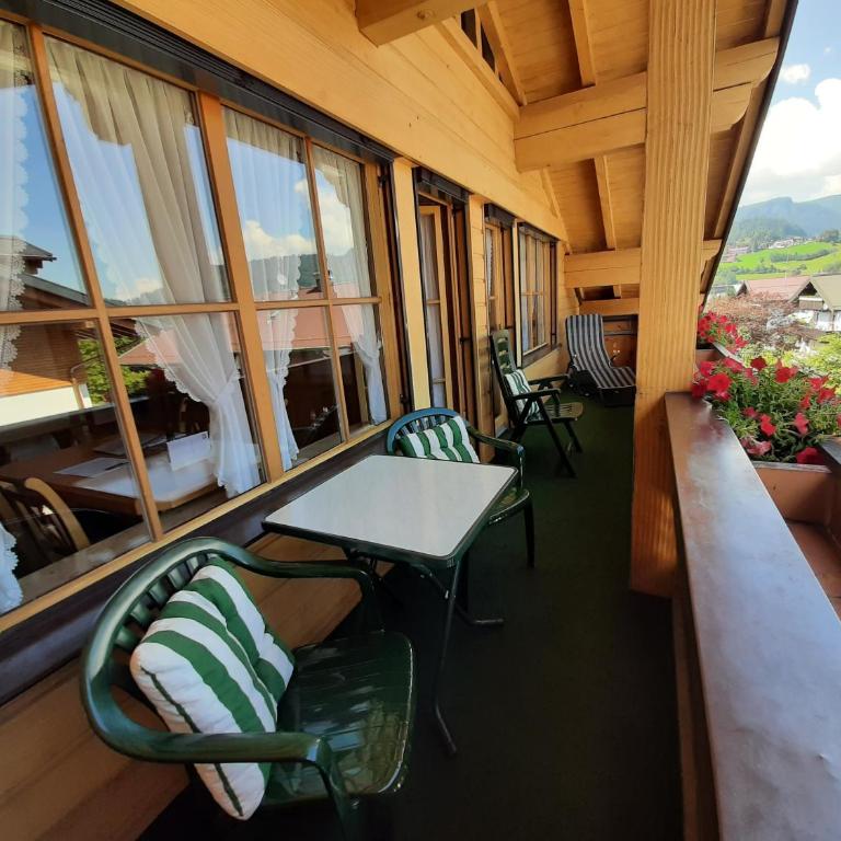 Landhaus Bauer - Klassisches Apartment mit 1 Schlafzimmer und Kingsize-Bett - 3