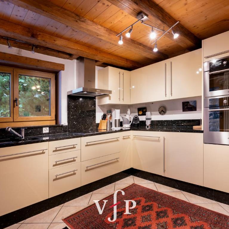 L'Alouvy Winter Dream Chalet for Family at Verbier - Chalet - 6