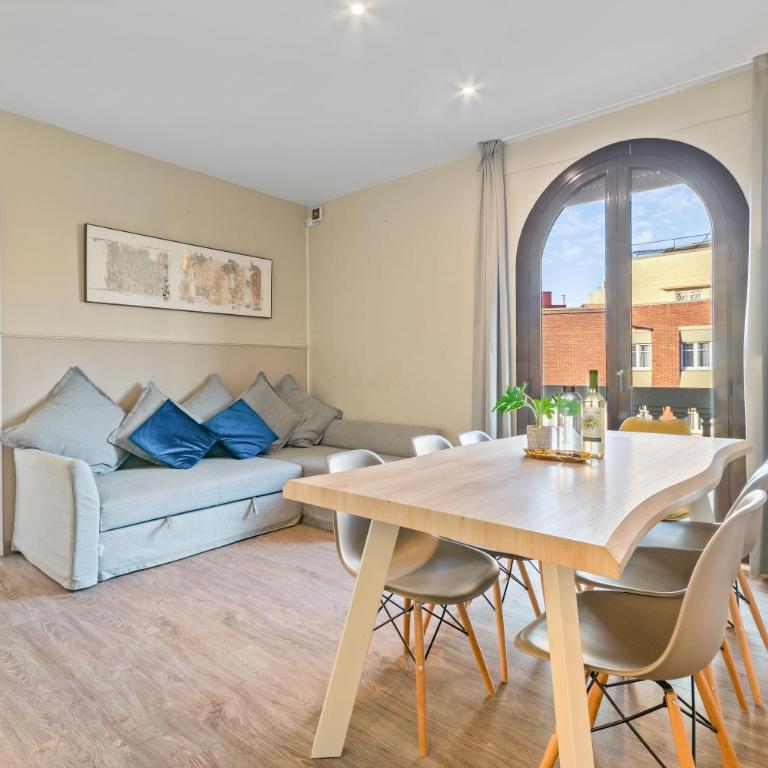 Suite Home Sagrada Familia - Apartment with Balcony with Sagrada Familia View - 1
