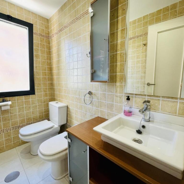 Apartamento Playa de Poniente Benidorm - Torre dos Calas - Three-Bedroom Apartment - 26