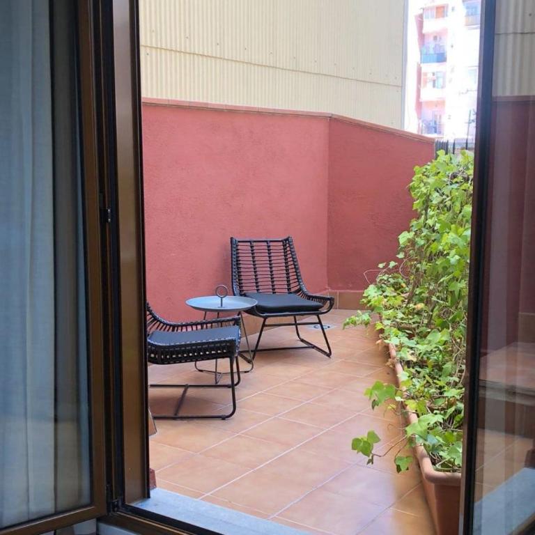 Vale Suites - Deluxe Apartment mit 2 Schlafzimmern und Terrasse - 20