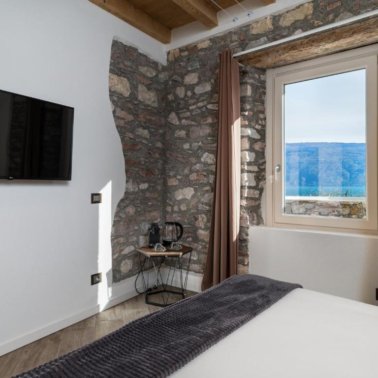 B&B Vistalago - Camera Matrimoniale con Vista Lago - 1