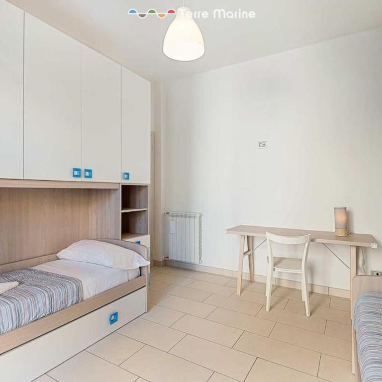 Valley House - Two-Bedroom Apartment - 10