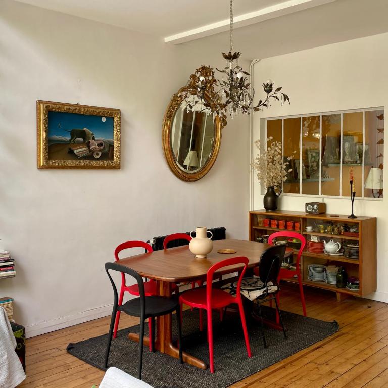 Artist House ; private courtyard, Paris center - Maison de Ville 2 Chambres - 17