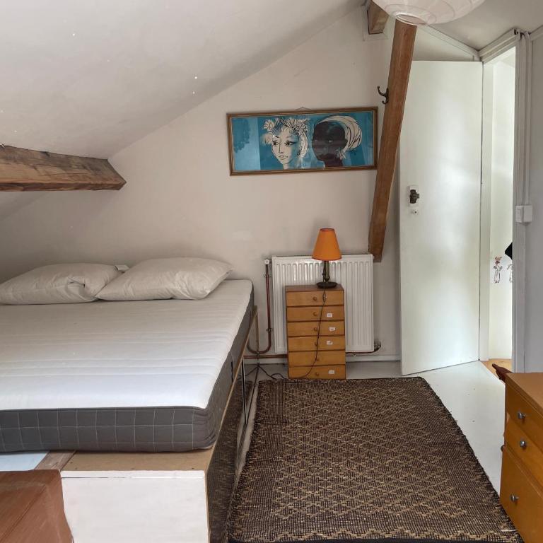 Artist House ; private courtyard, Paris center - Maison de Ville 2 Chambres - 20