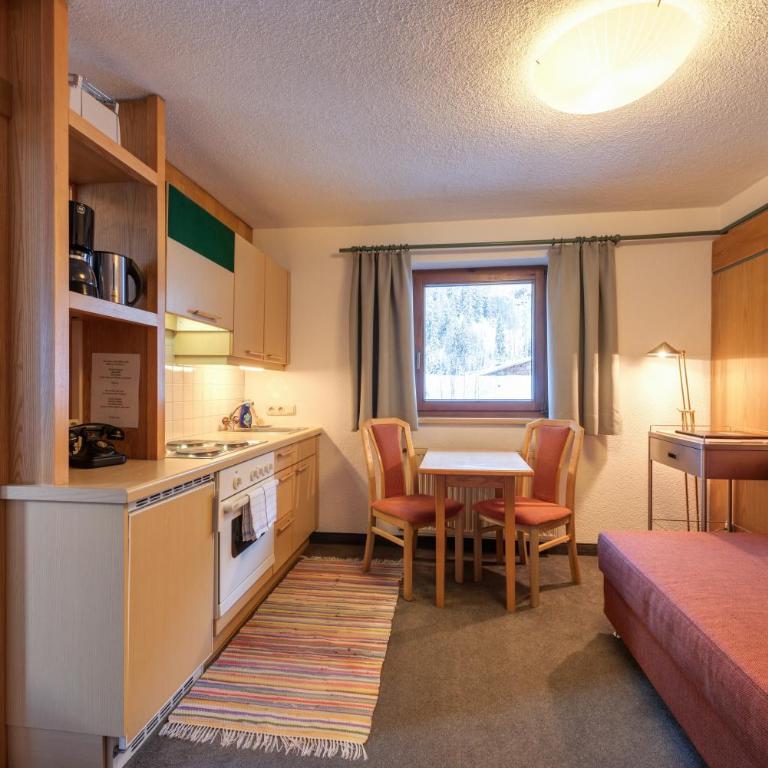 Hotel Pension Kirchplatz - Apartment mit 1 Schlafzimmer (2 Erwachsene) - 2