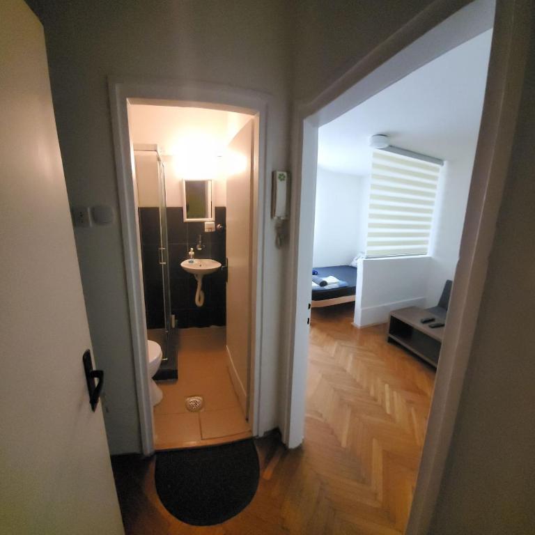 Zvezdara - One-Bedroom Apartment - 5