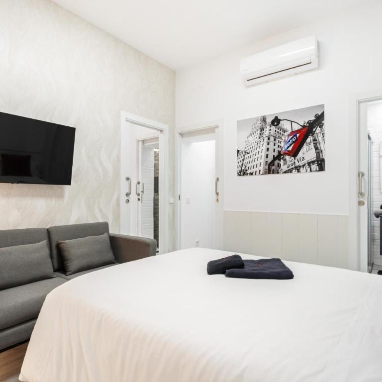 Chueca San Antón Apartment - Three-Bedroom Apartment - 16