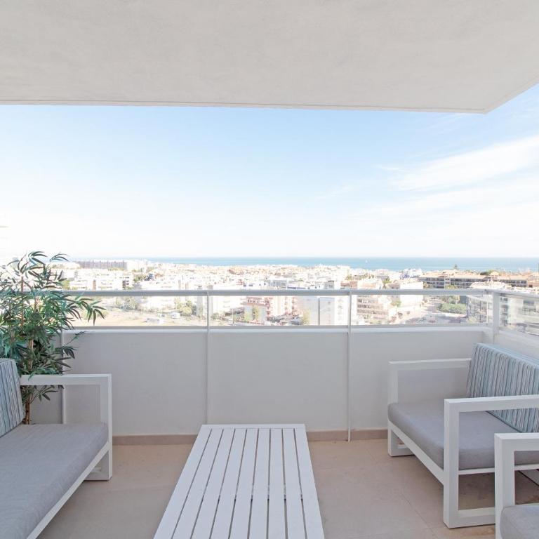 Global Vacacional, Moderno apartamento de dos terrazas con vistas al mar y a la montaña - Apartment mit Meerblick - 4