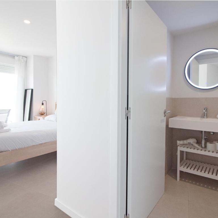 Global Vacacional, Moderno apartamento de dos terrazas con vistas al mar y a la montaña - Apartment mit Meerblick - 8
