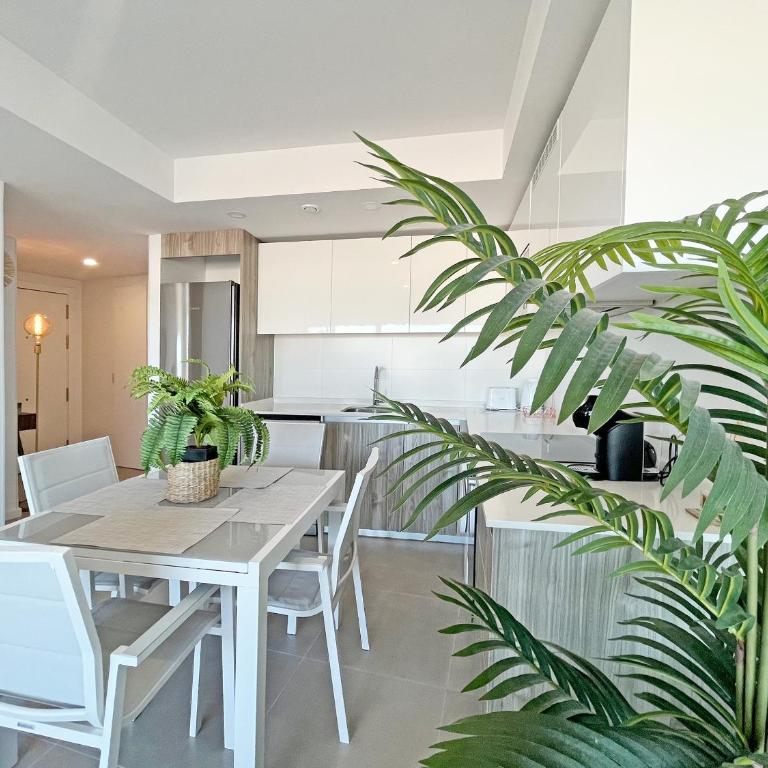 Global Vacacional, Apartamento con terraza y vistas al mar y a la montaña - Appartement 1 Chambre - 10
