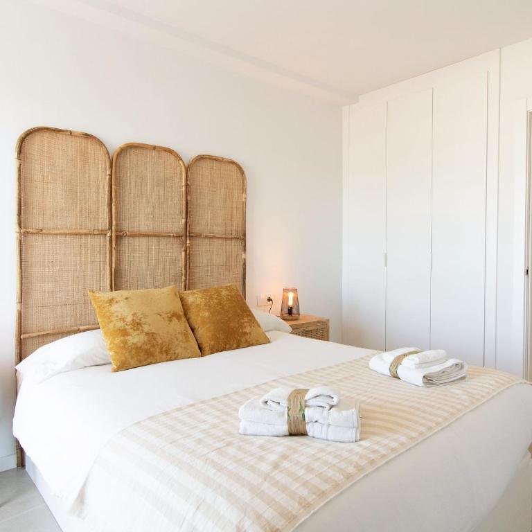 Global Vacacional, Apartamento con terraza y vistas al mar y a la montaña - Appartement 1 Chambre - 18