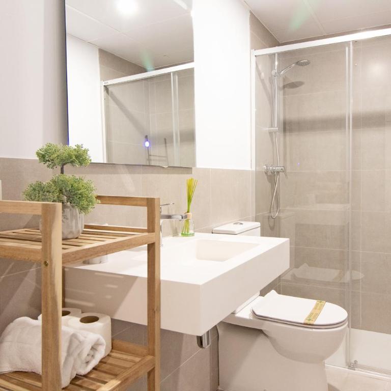 Global Vacacional, Apartamento con terraza y vistas al mar y a la montaña - Appartement 1 Chambre - 19