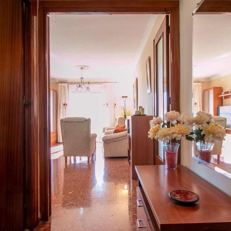 Apartamento María en Nerja - Three-Bedroom Apartment - 2