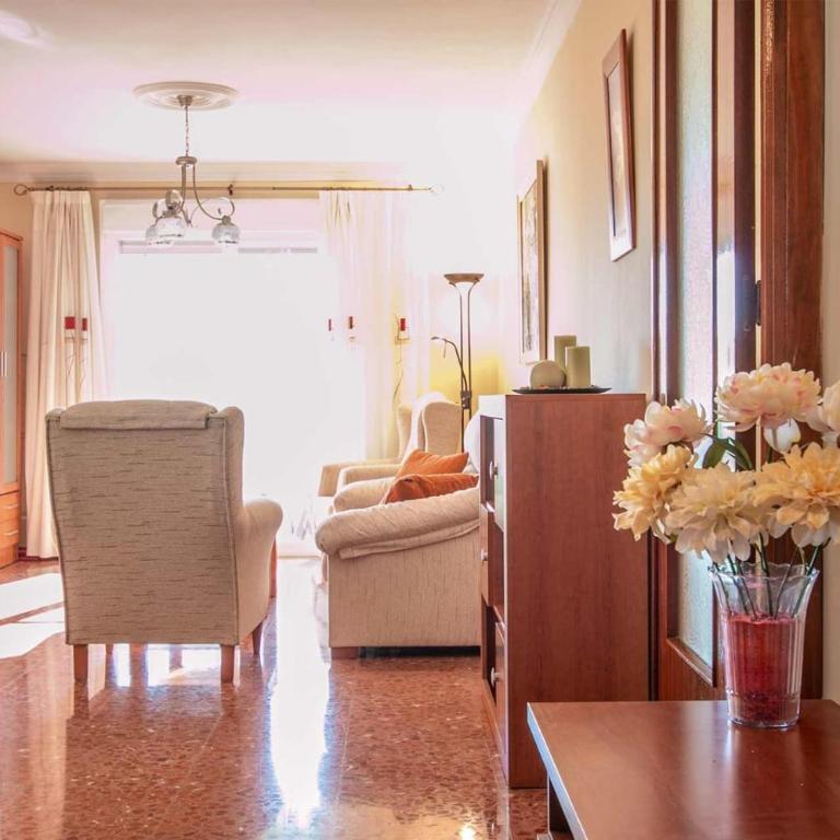Apartamento María en Nerja - Three-Bedroom Apartment - 4