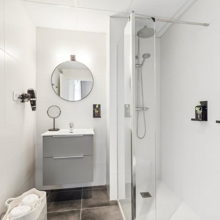 Limehome Valencia Calle de Cadiz - One-Bedroom Apartment with terrace - 21