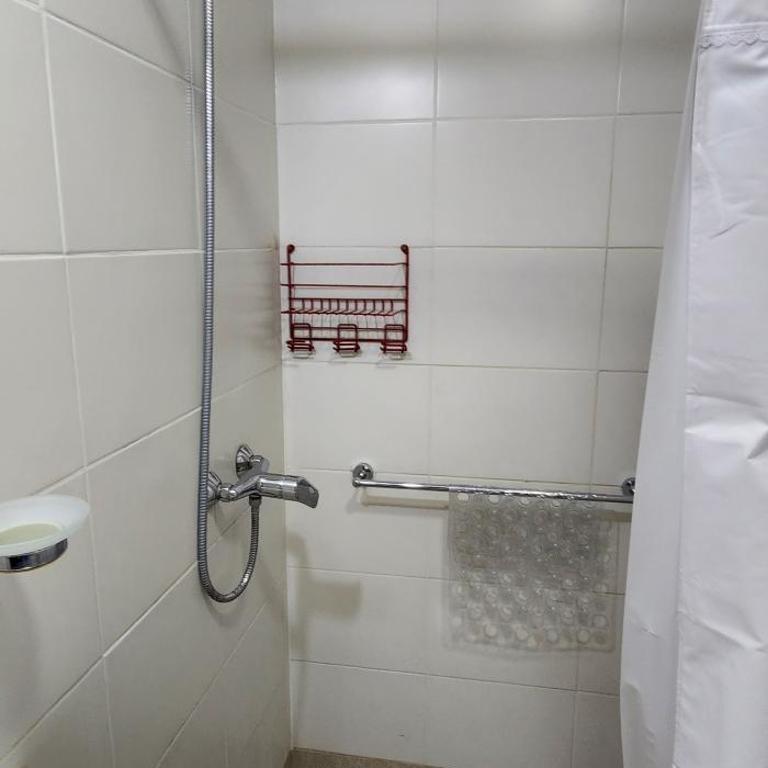 Acogedor Monoambiente con cochera - One-Bedroom Apartment - 2