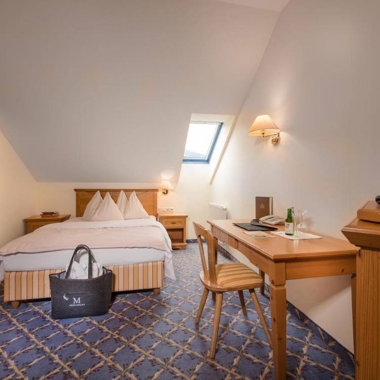 Hotel Moselebauer - Doppelzimmer mit Balkon - 1