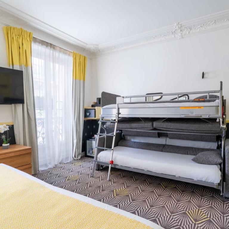 Hôtel Augustin - Astotel - Chambre Quadruple - 1