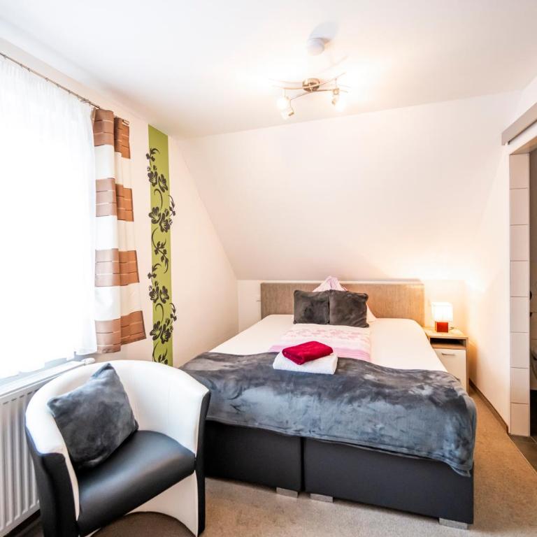 Die Schlafstube - Bed & Breakfast - Double Room with Private Bathroom - 11