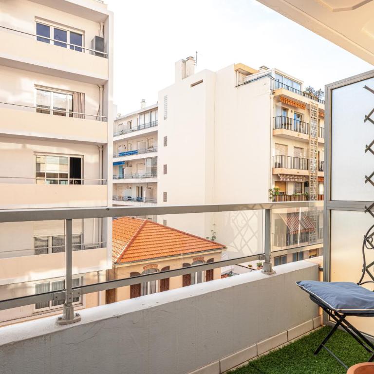NEW 2 bed apt in Antibes, 5 min walk to the Beach - Apartment mit 2 Schlafzimmern - 29
