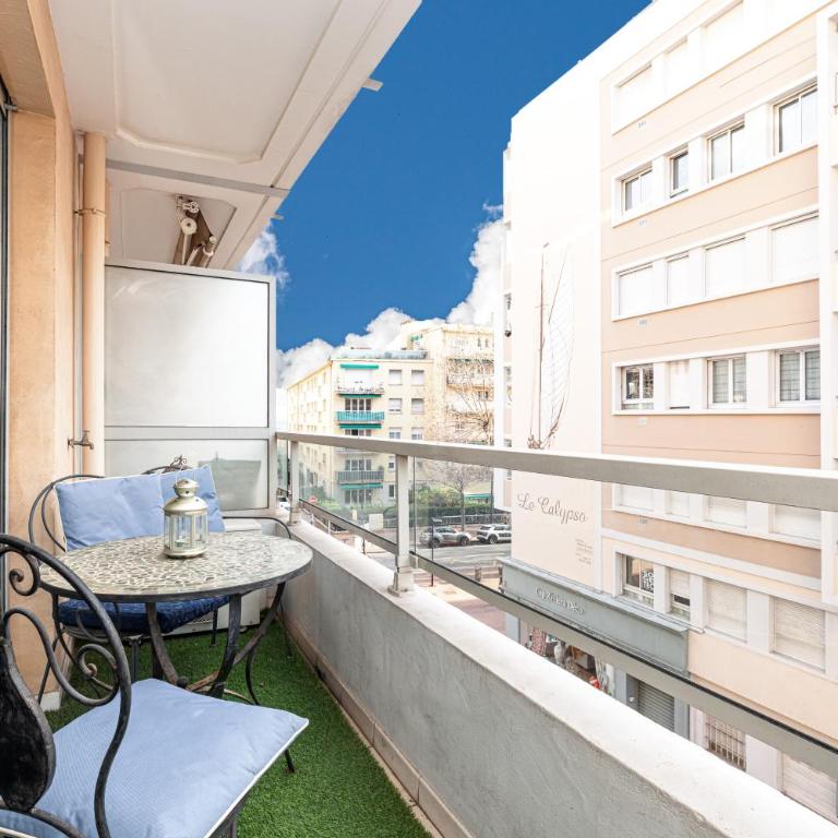NEW 2 bed apt in Antibes, 5 min walk to the Beach - Apartment mit 2 Schlafzimmern - 32