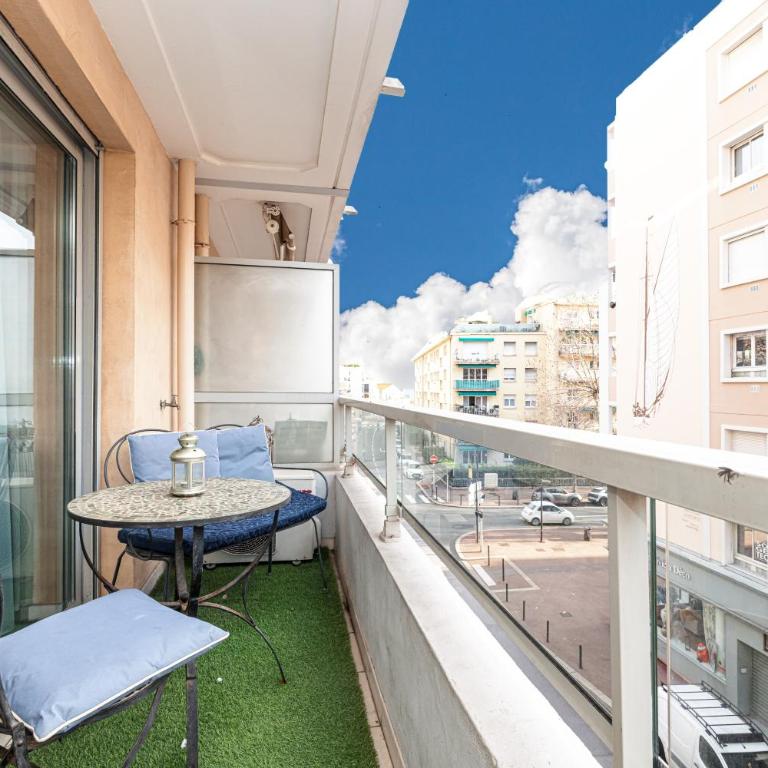 NEW 2 bed apt in Antibes, 5 min walk to the Beach - Apartment mit 2 Schlafzimmern - 34