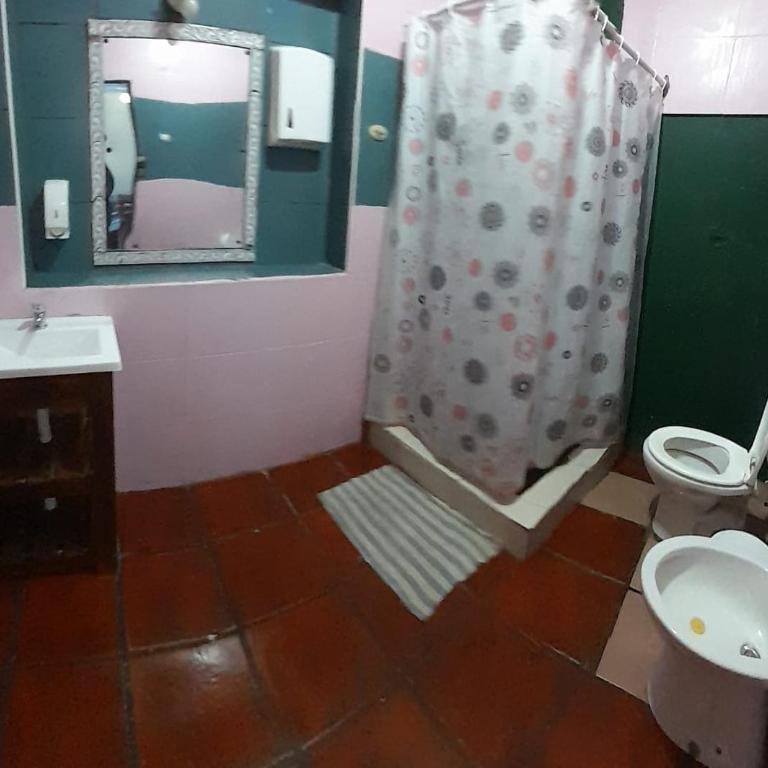 Hospedaje La Rana - Habitación Cuádruple - vistas al jardín - 1