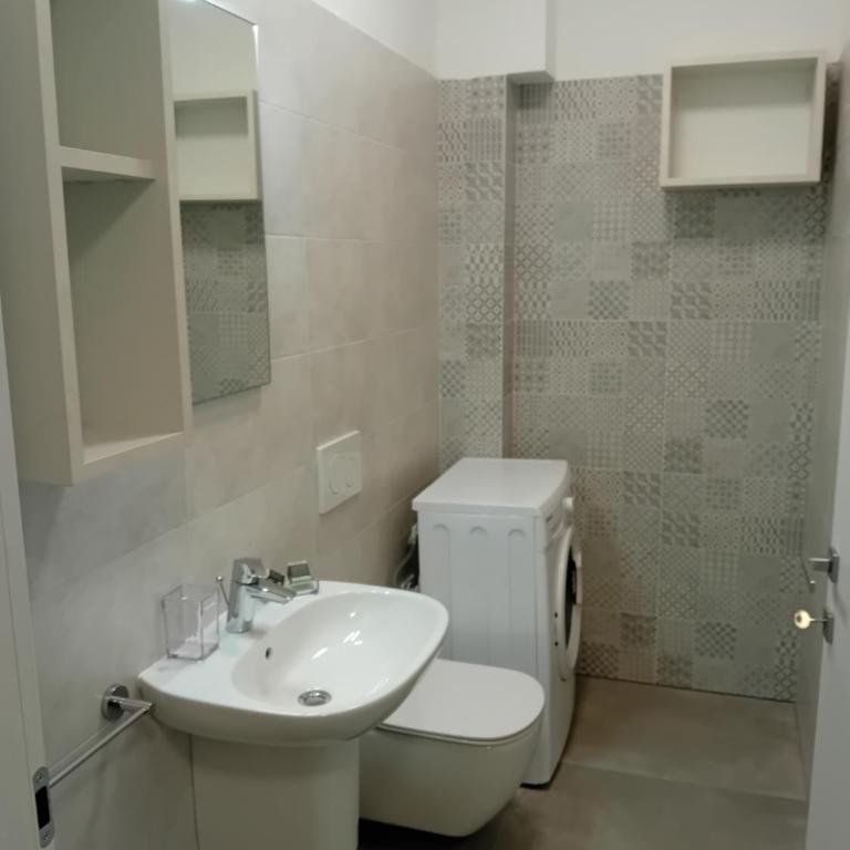 New Apartment Lazise - Appartamento con 2 Camere da Letto - 33