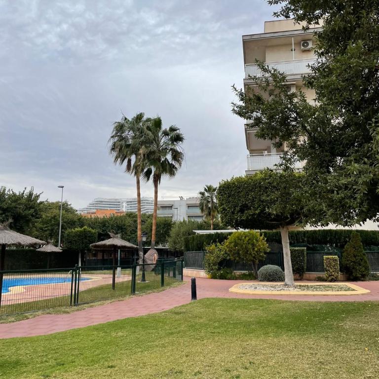 APARTAMENTO PLANTA BAJA CANET DE BERENGUER - Apartamento de 2 dormitorios - 42