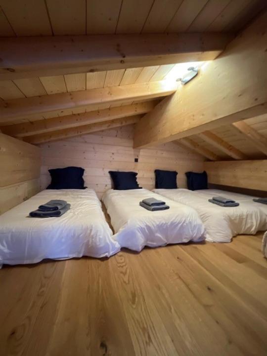 Appartement Chalet CASSIOPEE sous charpente avec cheminée - La Rosière - Apartment - 42